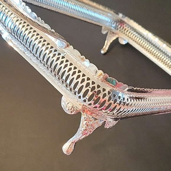 NEW Queen Anne Silver Plated Covered Casserole Holder, 3L - Picture 3 of 14